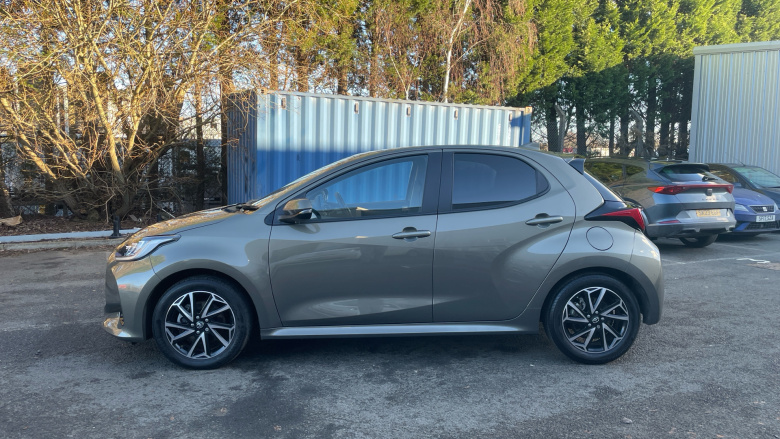 Toyota Yaris 1.5 Hybrid Design 5dr CVT Hybrid Hatchback